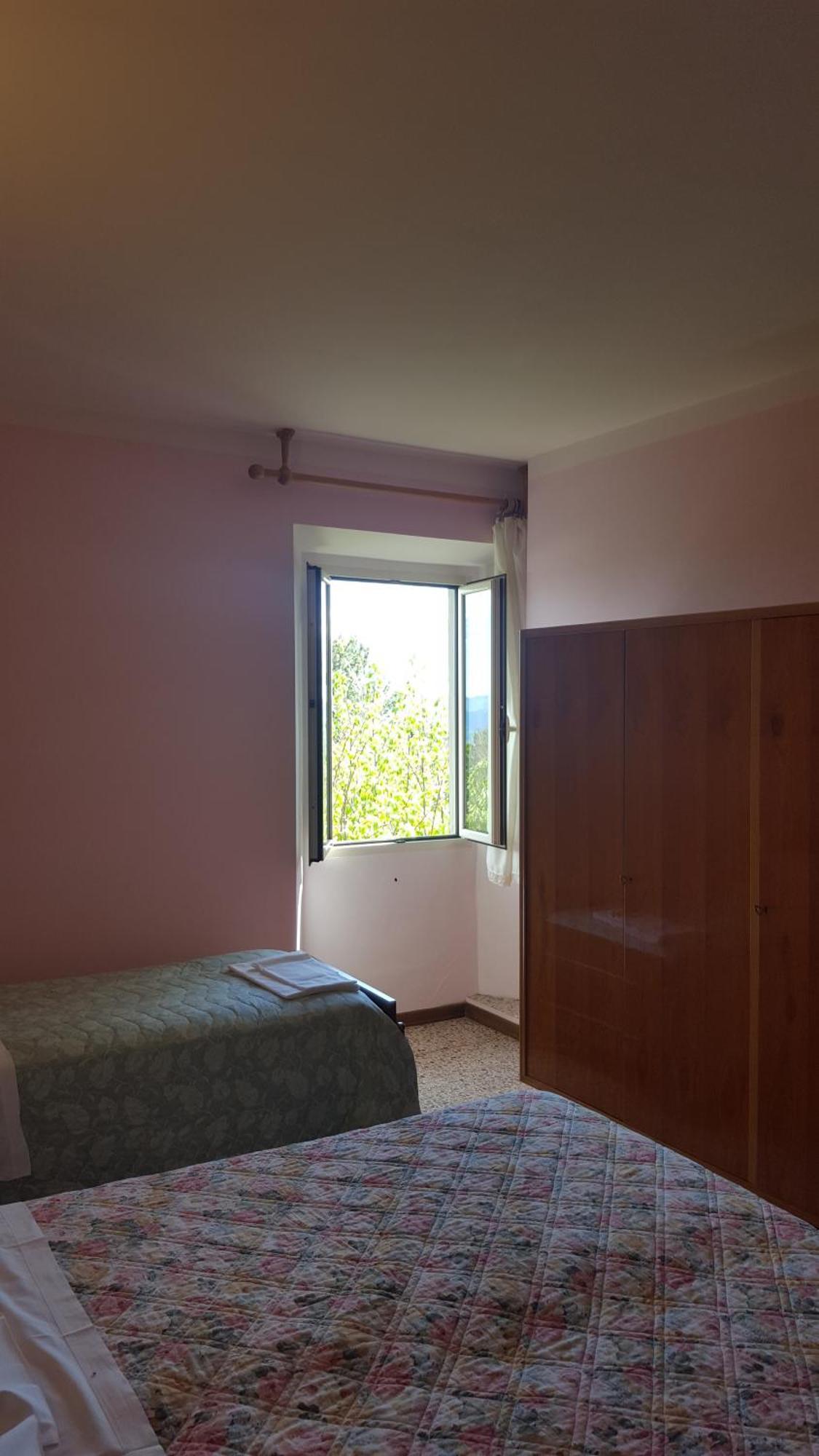 Albergo Ristorante Gualtieri บาร์เบริโน ดิ มูเจลโล ห้อง รูปภาพ