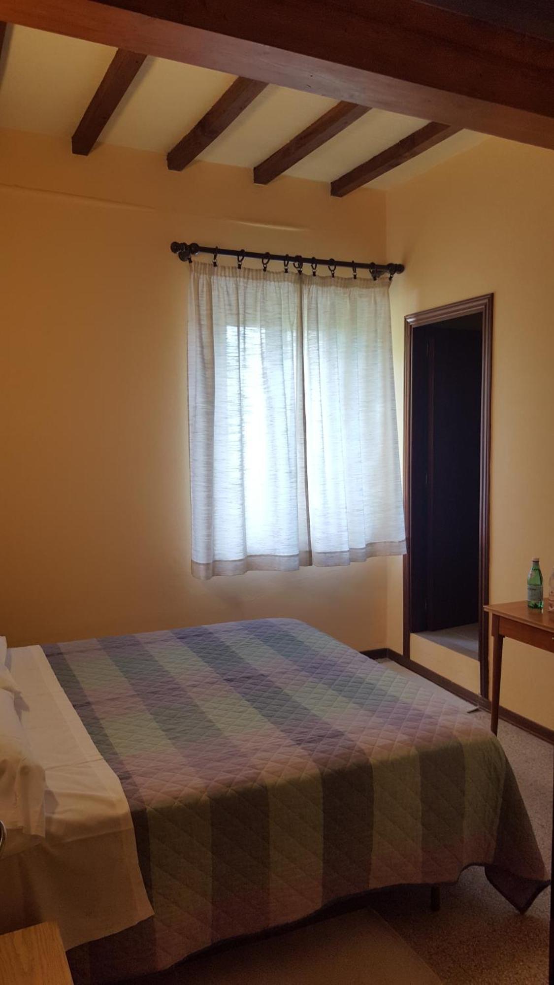 Albergo Ristorante Gualtieri บาร์เบริโน ดิ มูเจลโล ห้อง รูปภาพ